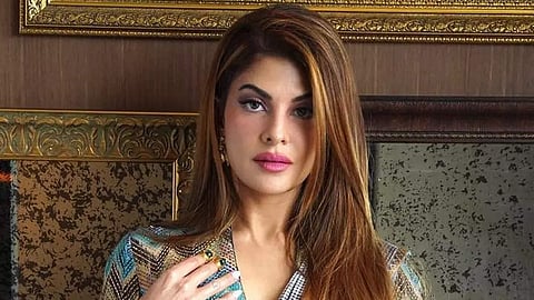 Jacqueline Fernandiz Allows travel aboard
