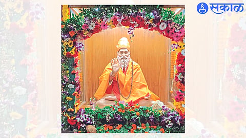 Idol of Janardhan Swami Maharaj made from chanting books nashik news 