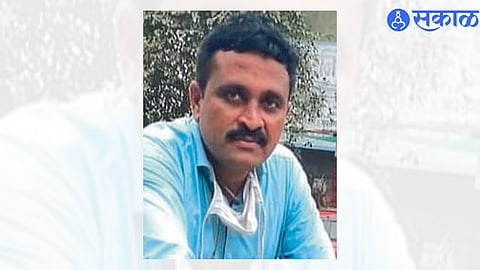 Assistant police officer running sand contract suspended Jalgaon Crime News