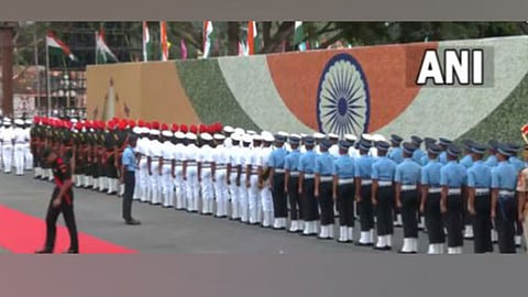 Independence Day 2023 full dress rehearsal of different armed forces at Red Fort in Delhi watch video  