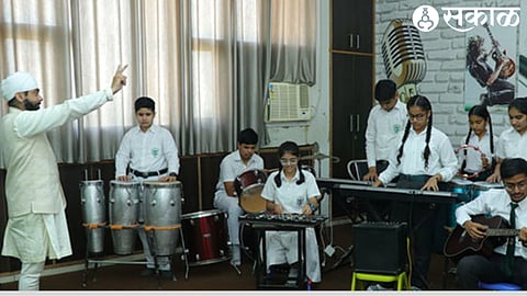 performing arts teacher
