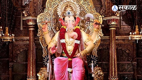 Counting of offerings at Mumbai Lalbaugcha Raja Sarvajanik Ganeshotsav Mandal video during Ganesh  festivals  