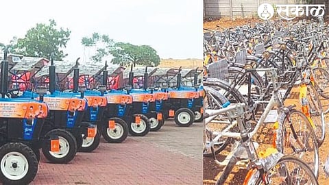 MLA Suhas Kande provided ten water tankers and bicycles for the disabled to the public at his own expense