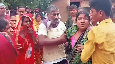six people killed in up deoria over property dispute 

