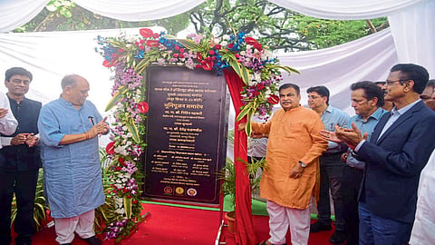 nitin gadkari 