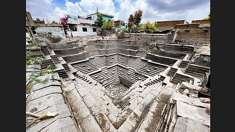 Barav