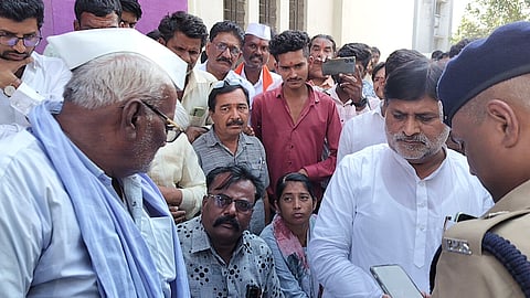 We do not want the aid of ten lakhs perpetually arrested Gunaratna Sadavarte ganesh kuber suicide case