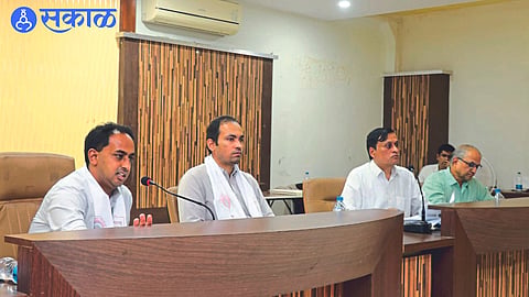 Speaking at the review meeting held on Thursday regarding the various schemes of the Agriculture Department, District Collector Ayush Prasad and Zilla Parishad Chief Executive Officer Ankit