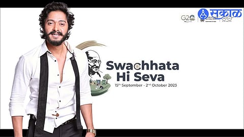 Actor Shreyas Talpade participates in cleanliness drive  Swachhata Hi Seva Campaign at Versova Chowpatty 