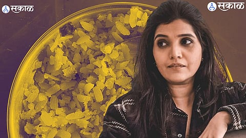 mukta barve shared bad experience of pohe she order in shree datta snacks in nashik 