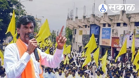 मराठा आरक्षणानंतर मनोज जरांगे वाढवणार धनगर समाजाची ताकद! दसरा मेळाव्याला लावणार हजेरी