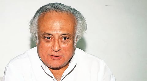 Jairam Ramesh : हा न्यायपालिकेला धमकाविण्याचा प्रकार; काँग्रेस नेते खासदार जयराम रमेश यांचा आरोप   