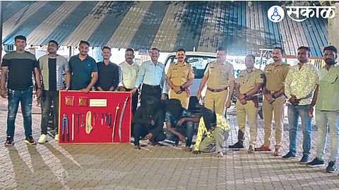 Police Inspector A. along with the arrested suspects. S. Agarkar and Associates. The second photo shows the items seized from the suspects.