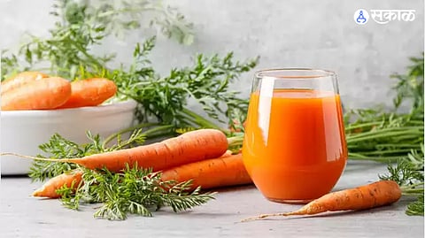 Carrot Juice Benefits : निरोगी त्वचा ते रक्तातील साखरेपर्यंत, गाजराचा रस प्यायल्याने हे  जबरदस्त फायदे मिळतील