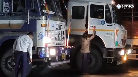 shil road traffic jam due to warden citizen allegation letter to transport department