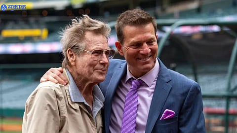 Ryan O' Neal Passes Away
