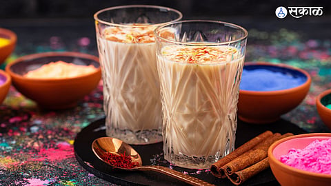 Saffron Milk Benefits : हिवाळ्यात केशर दूध प्यायल्याने मिळतील अनेक फायदे, आरोग्य चांगले राहील 