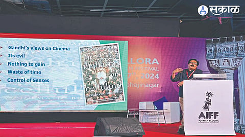 'महात्मा गांधीजींवर सिनेमा इंडस्ट्रीचे प्रेम'!आंतरराष्ट्रीय अजिंठा-वेरूळ चित्रपट महोत्सवात प्रकाश मगदूम यांचे गौरवोद्गार