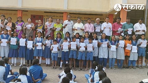 Increase participation of schools in Swachhata Monitor 2 campaign CM Shinde appeal Nashik News