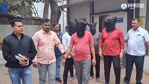 gun firing during live orchestra in manpada bar dombivli police 