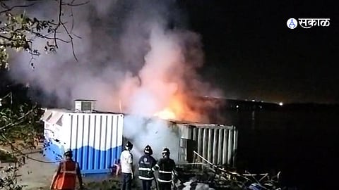 Thane Fire News