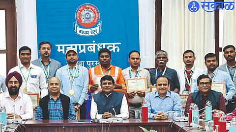 General Manager Ram Karan Yadav with the employees who received the General Manager's Safety Award.