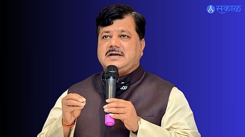 Pravin Darekar: Pravin Darekar: अडचणीतील नागरी सहकारी बँकांसाठी २०० कोटींची तरतूद करावी
