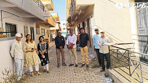 Renuka Patil, Aishwarya Bairagi, Avinash Gawle, Anil Borse etc. during tax collection.

