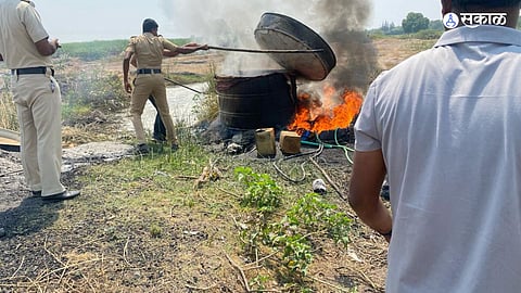 Police action on Gavti Hat Bhatti in Khutbav liquor worth 1 lakh 26 thousand were destroyed
