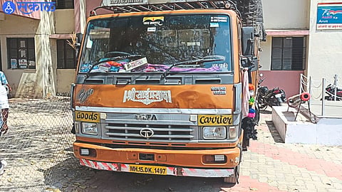 Eicher truck brought to Tehsil office.