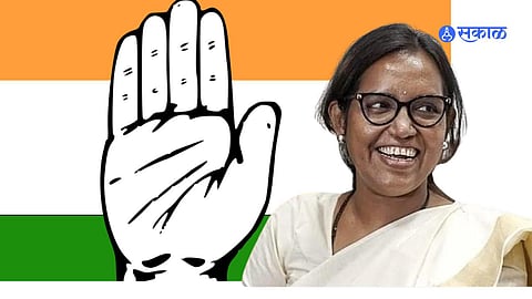 Mumbai Loksabha: वर्षा गायकवाड यांच्याविरोधात पेल्यातले वादळ; निवडणूक होणार कठीण  