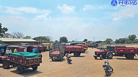 Tractor sold due to onion auction in private space.