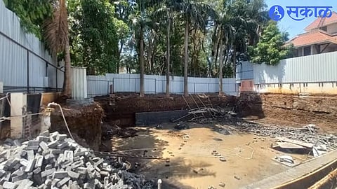 An unfortunate incident has taken place at the same construction site in Savarkarnagar 