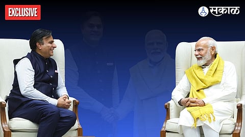 prime minister narendra modi meets abhijit pawar apglobale chairman loksabha election bjp shivsena congress ncp

