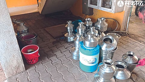 This is a representative morning scene in an AK Heights society in Mhasrul area.