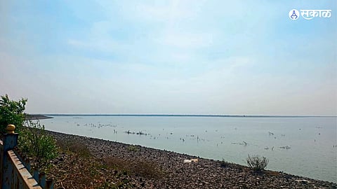 lower dudhana dam water level only 3 percent water storage selu

