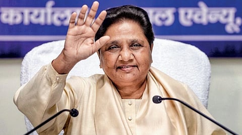 Loksabha election 2024 : मायावतींच्या बसपाने घोषवाक्य बदललं; 'सर्वजन हिताय'च्या ऐवजी...