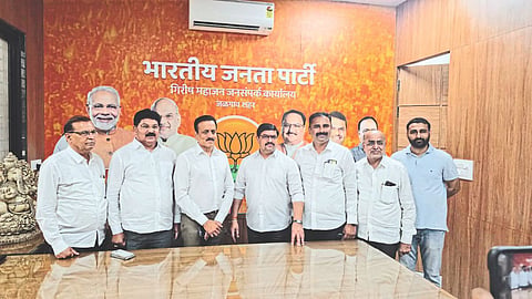 Bharatiya Janata Party leader, minister Girish Mahajan, former MP A. T. Patil with Officials 