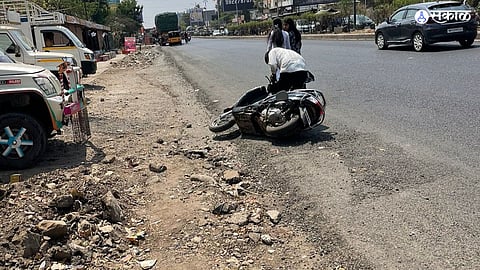 pune solapur national highway cause accidents due to road work material

