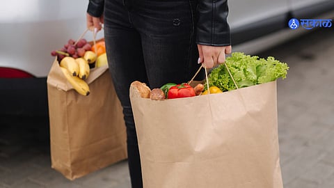 Paper Bags: कागदी शॉपिंग बॅगचा रंग ब्राउन का असतो, जाणून घ्या कारण