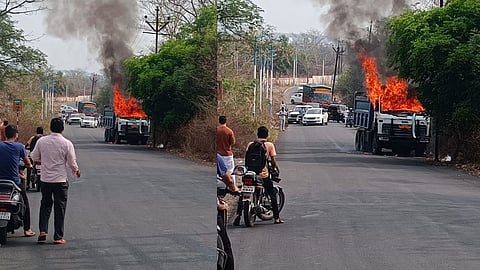 dumper caught fire due to short circuit near khadakwasla dam pune

