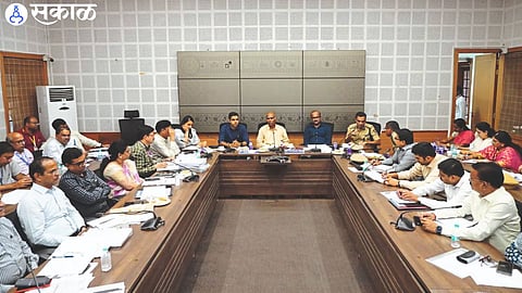 During the review meeting of Nashik, Dindori Lok Sabha constituencies on Thursday, S. Chockalingam, Jalaj Sharma, Dr. Ashok Karanjkar, Sandeep Karnik, Vikram Deshmane.