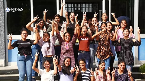 Baramati HSC Result: बारामतीत मुलीच ठरल्या वरचढ, बारावीचा निकाल 96.32 टक्के 