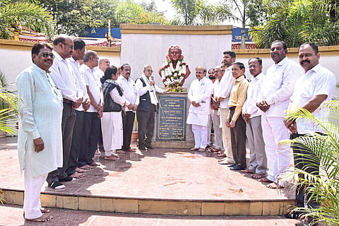 राजीव गांधींचे निर्णय अनेक पिढ्यांसाठी फलदायी