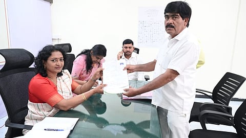 lok sabha nomination from kalyan to jamil khan vanchit bahujan aghadi

