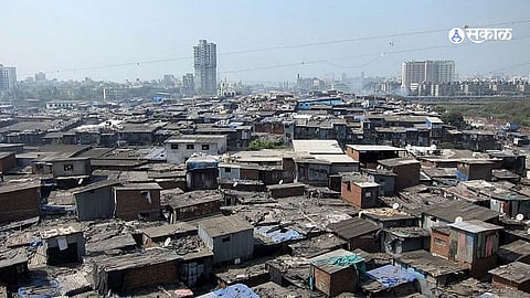मुंबईच्या झोपडपट्टी भागात लोकसभा निवडणुकीसाठी प्रचार करण्यात येत आहे. 