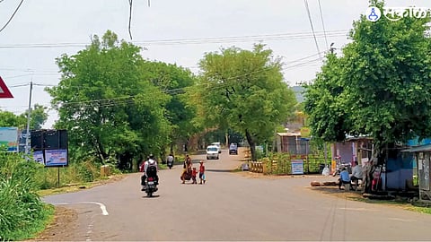 dhebewadi karad road 18 dangerous exit road administration satara