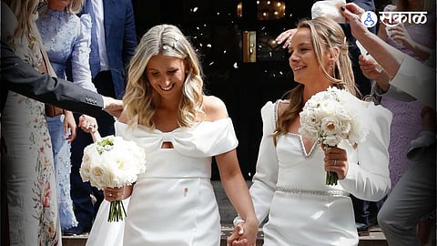 Danielle Wyatt weds Georgie Hodge 