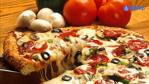 11 year old girl dies after eating pizza