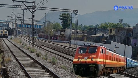 Railway Extends Two Weekly Trains to Ease Travel Rush